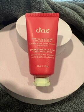 dae Cactus Fruit 3-in-1 Styling Cream — Pink